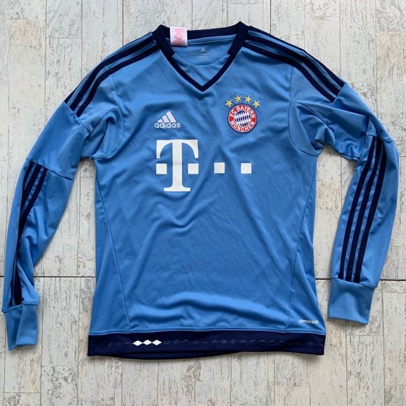 bayern munich blue jersey
